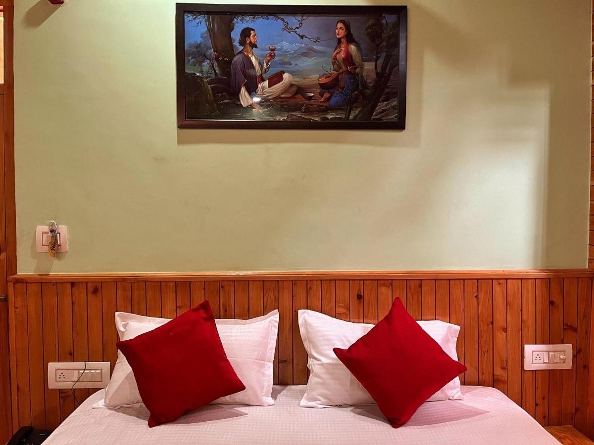 Hotel Anupam By Mid Orchard, 卡索尔 外观 照片